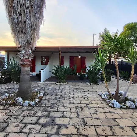 Villa Pizzomunno a Vieste con accesso diretto alla Spiaggia di Pizzomunno-3